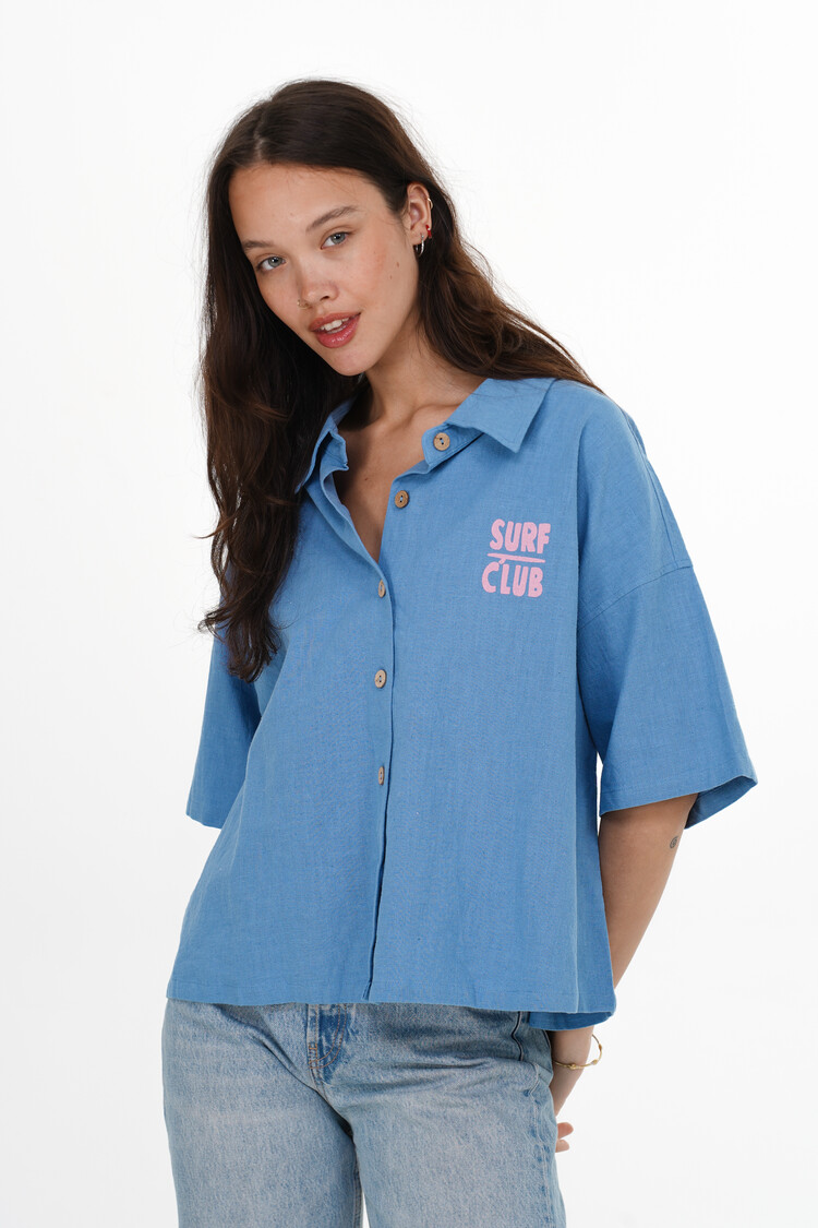 Notice the reckless FEMMES SURF CLUB SHORT-SLEEVE SHIRT