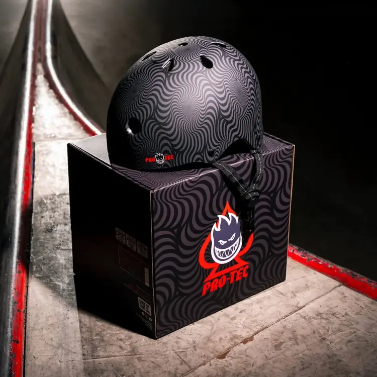 Pro-tec CASQUE LOW PRO SPITFIRE BLACK SWIRL