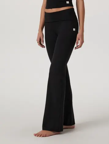 Vuori FEMMES HALO FOLDOVER PANT BLACK HEATHER