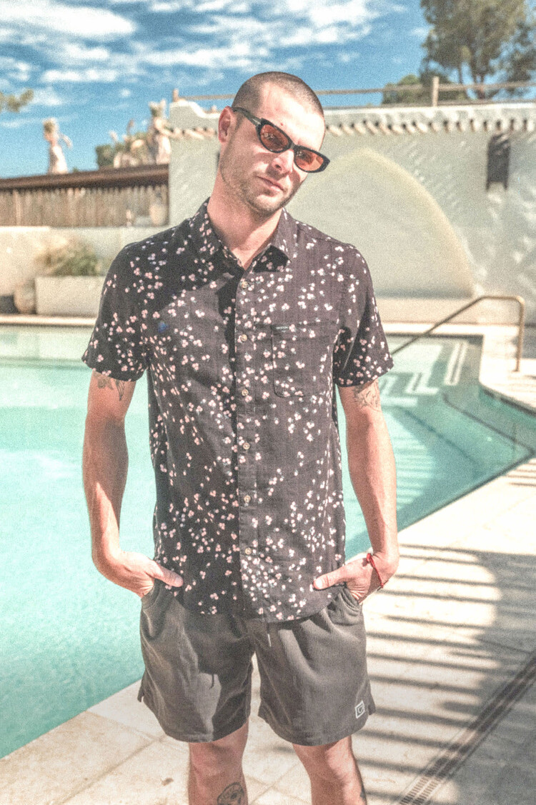 Brixton MEN'S CHARTER SLUB SHIRT