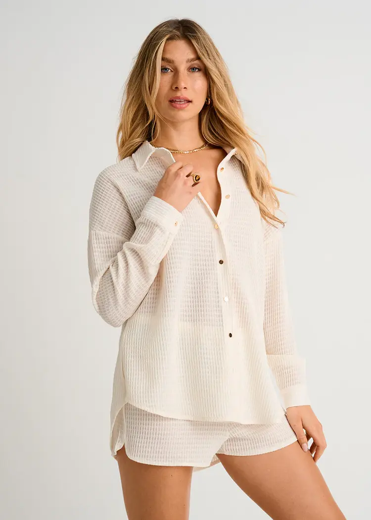 Everyday Sunday WOMEN'S TEXTURED COVER-UP SHORTS