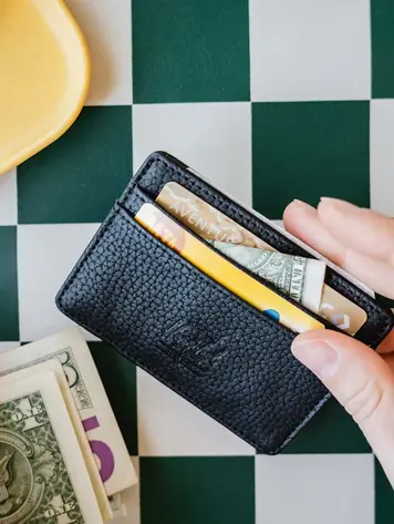 Herschel PORTE-CARTES CHARLIE EN CUIR VEGAN NOIR