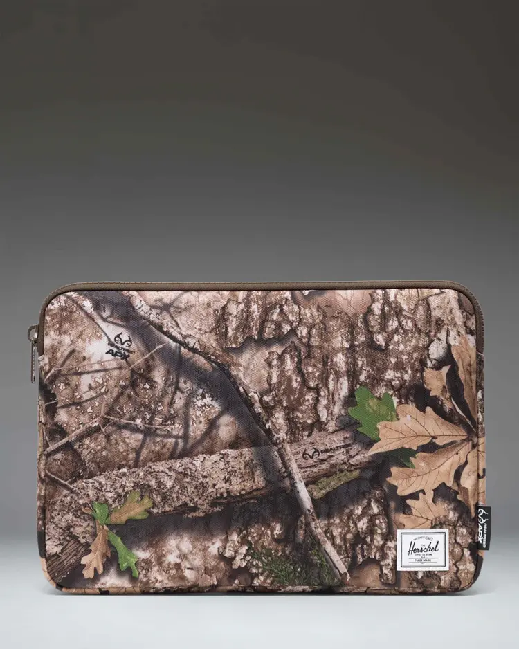 Herschel REALTREE ANCHOR 14 INCH SLEEVE