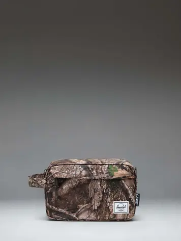Herschel REALTREE CHAPTER TRAVEL KIT 5L REALTREE APX CAMO