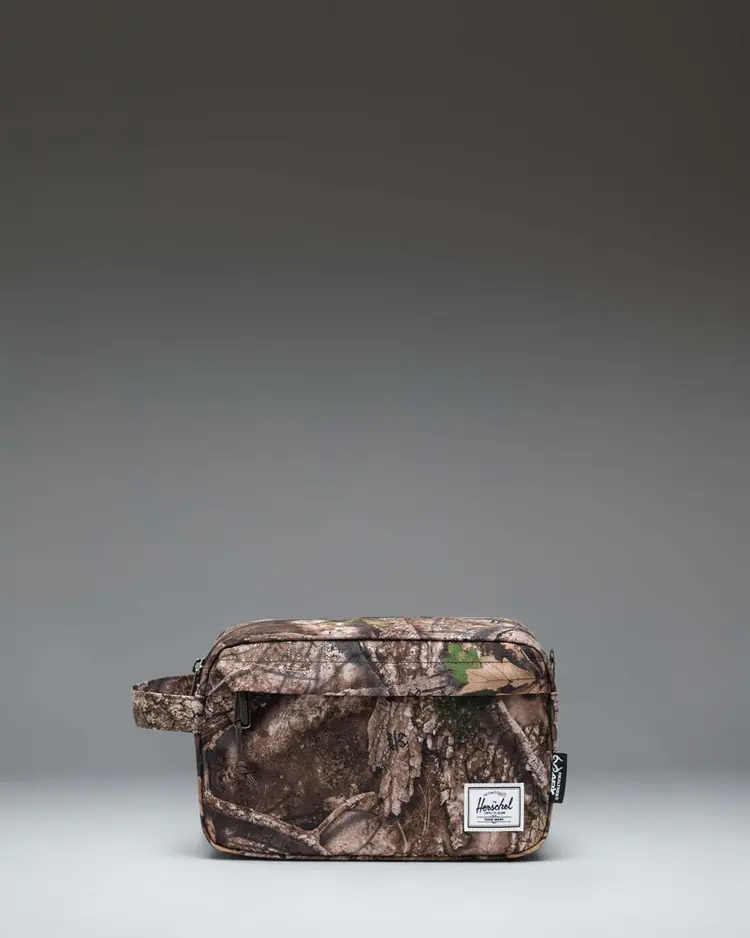 Herschel REALTREE CHAPTER TRAVEL KIT 5L