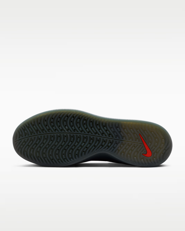 Nike SB HOMMES ZOOM NYJAH 4