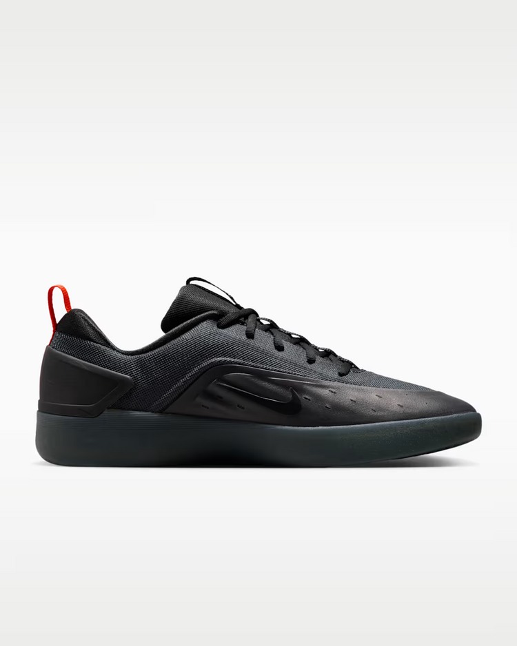 Nike SB MEN'S ZOOM NYJAH 4