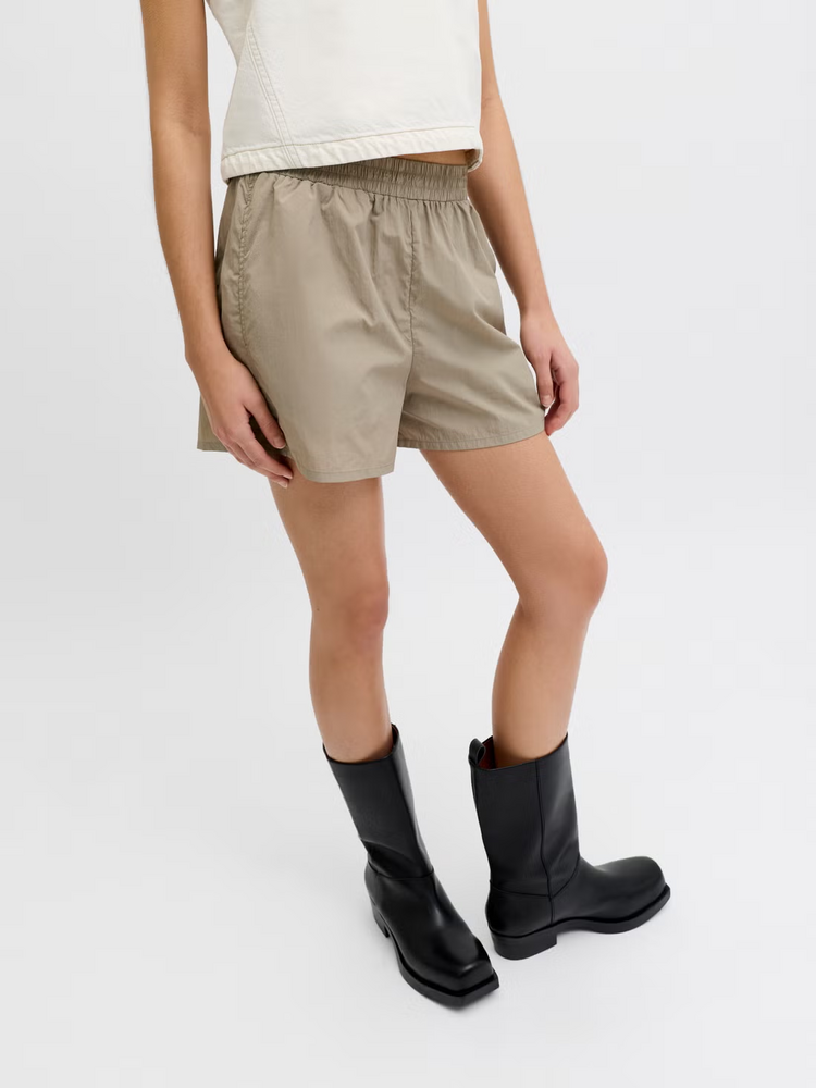 JJXX WOMEN'S NILA LIGHT TRACK SHORTS