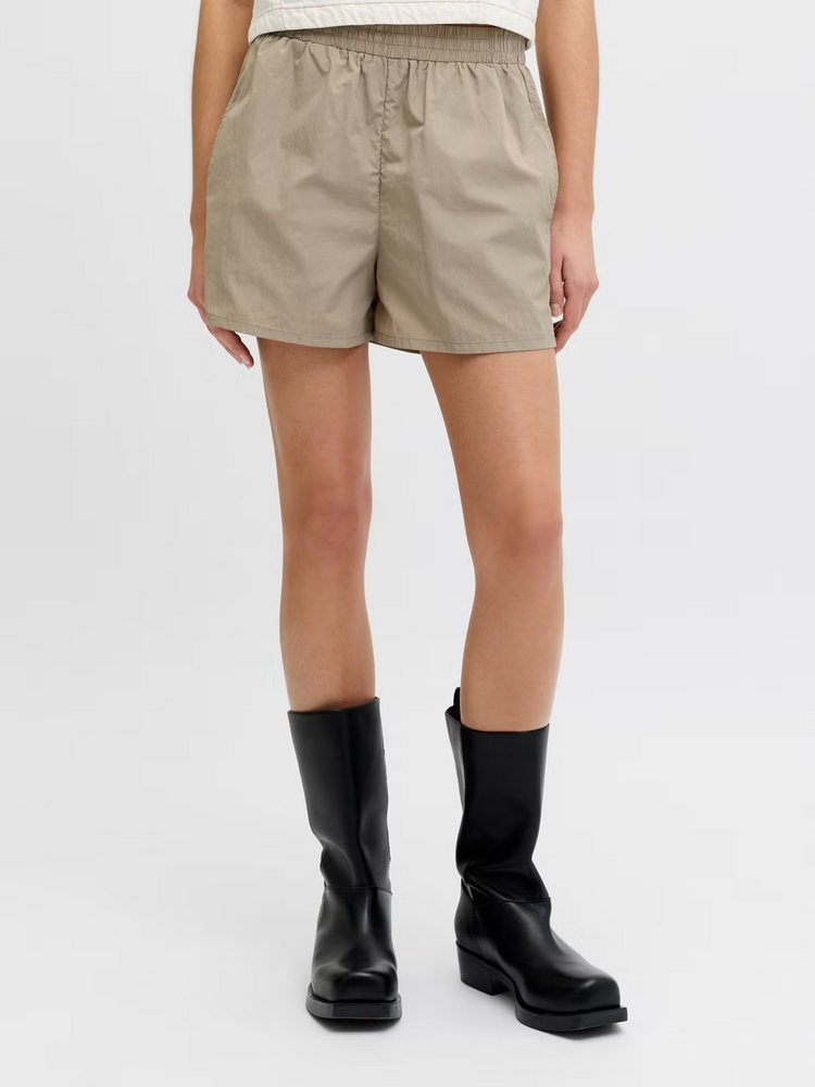 JJXX FEMMES NILA LIGHT TRACK SHORTS