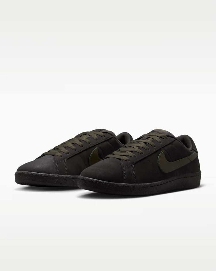 Nike SB HOMMES ZOOM TENNIS CLASSIC SKATE SHOES
