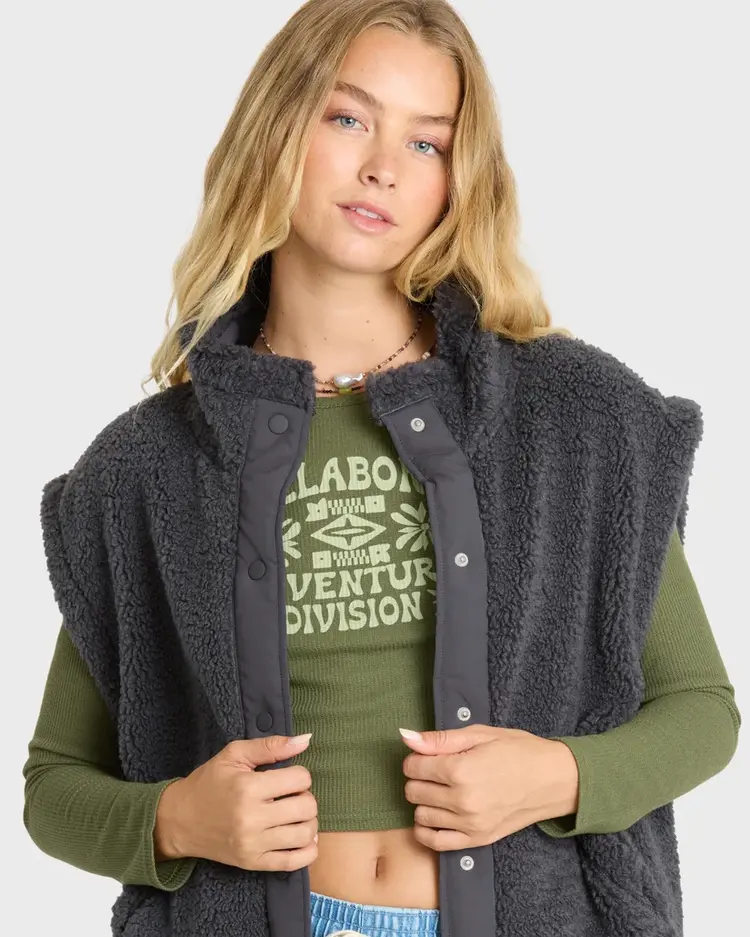 Billabong WOMEN'S WAVER SHERPA FLEECE VEST