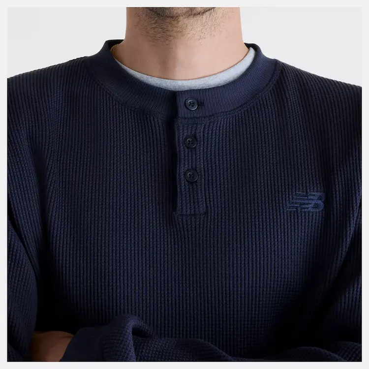 New Balance MEN'S NUMERIC WAFFLE KNIT LONG SLEEVE HENLEY