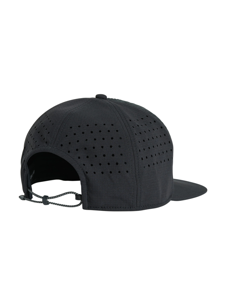 MEN'S TECH TRUCKER HAT