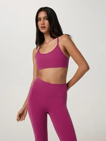 Vuori WOMEN'S VUORI ALLTHEFEELS BRA DRAGONFRUIT
