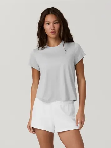 Vuori WOMEN'S ENERGY CLASSIC TEE LIGHT HEATHER GREY