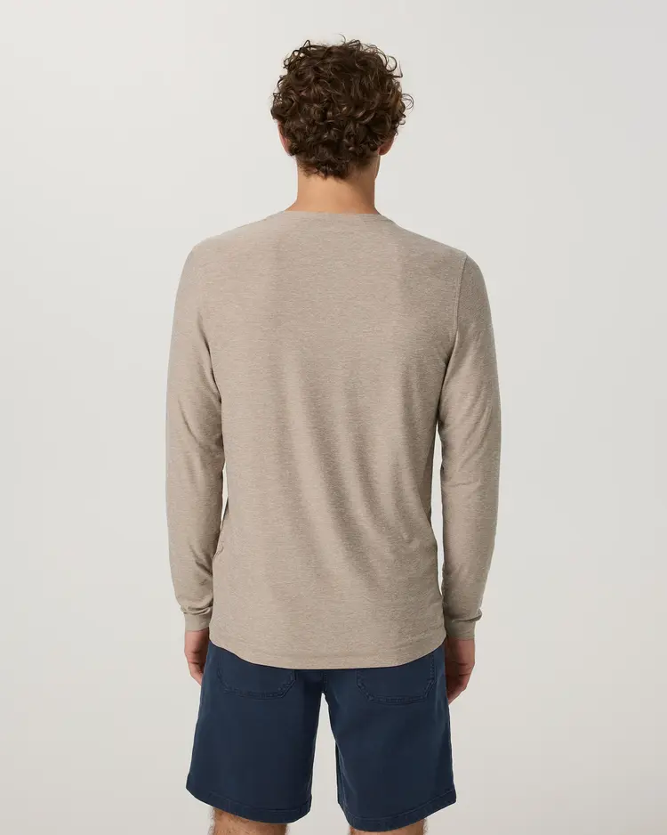 Vuori MEN'S LONG SLEEVE STRATO TECH TEE