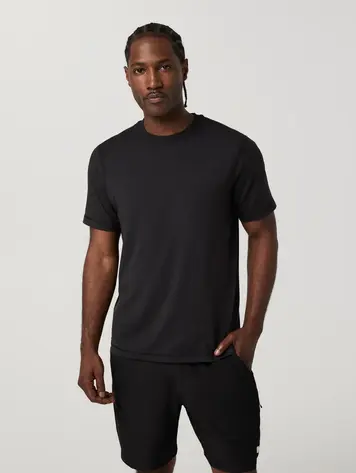 Vuori MEN'S SHORT SLEEVE PONTO PERFORMANCE TEE BLACK