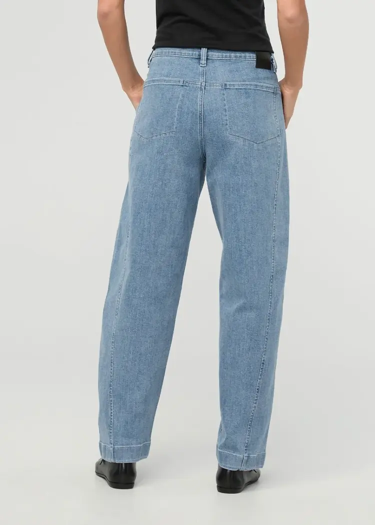 Du/er WOMEN'S PERFORMANCE DENIM + HIGH RISE BARREL