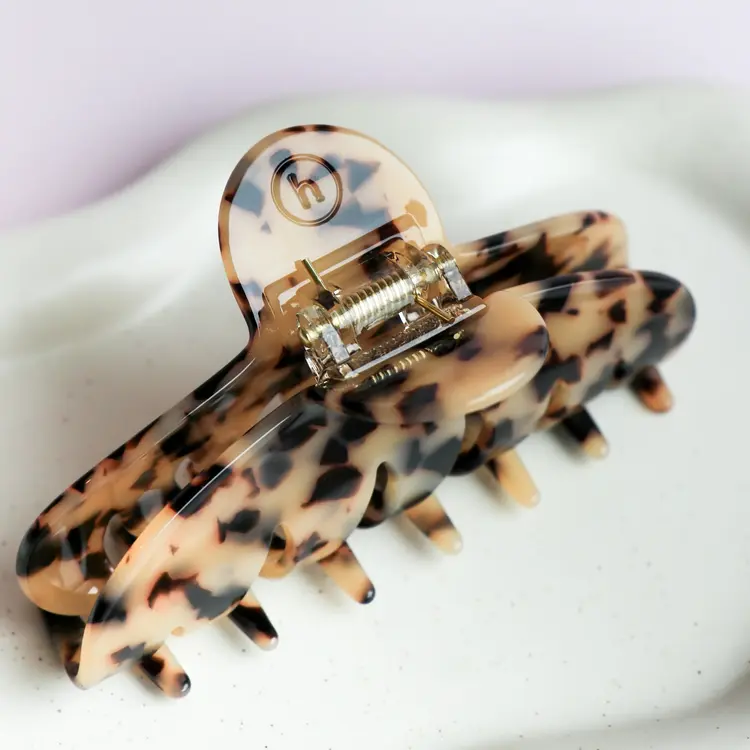 Horace WOMEN'S THE AGATHA HAIR CLIP TORTOISE