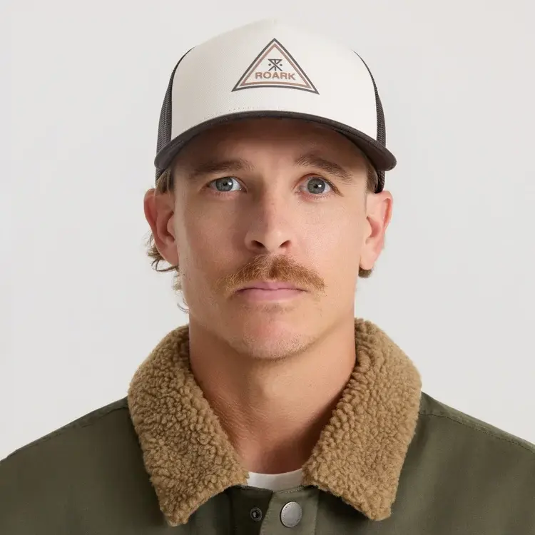 Roark MEN'S STATION TRUCKER TRICAMP SNAPBACK HAT