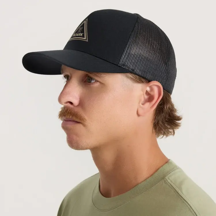 Roark HOMMES STATION TRUCKER TRICAMP SNAPBACK HAT
