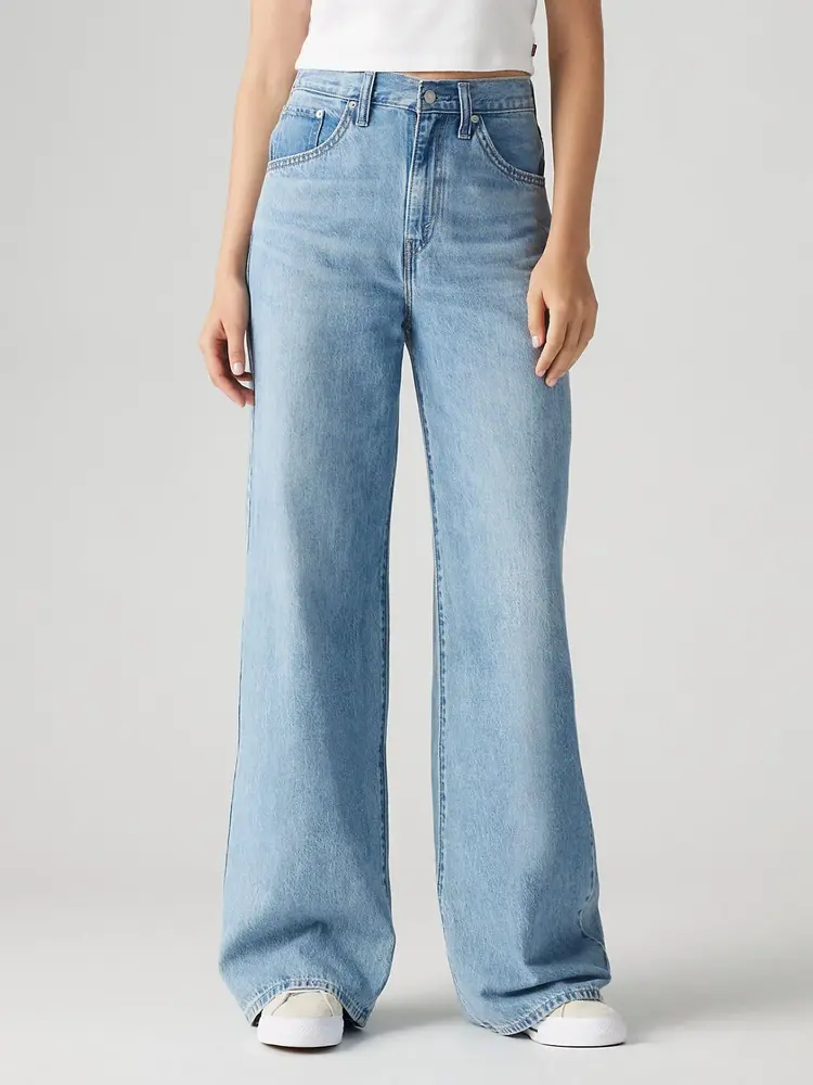 Levis WOMEN'S CINCH BAGGY 31 JEANS