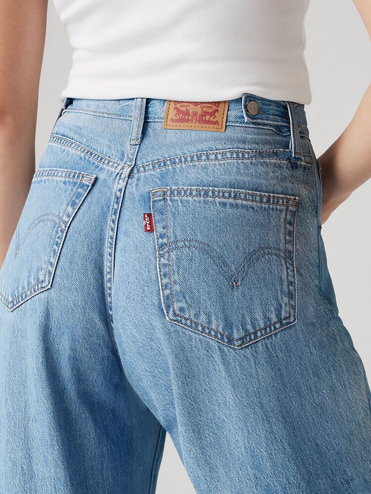 Levis WOMEN'S CINCH BAGGY 31 JEANS