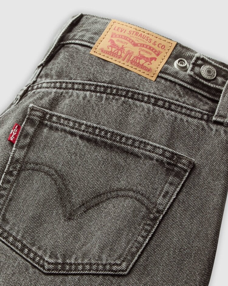 Levis WOMEN'S CINCH BARREL 31 JEANS