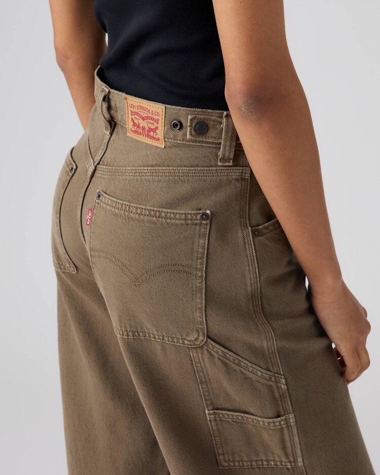 Levis FEMMES CINCH BAGGY CARPENTER 31 JEANS