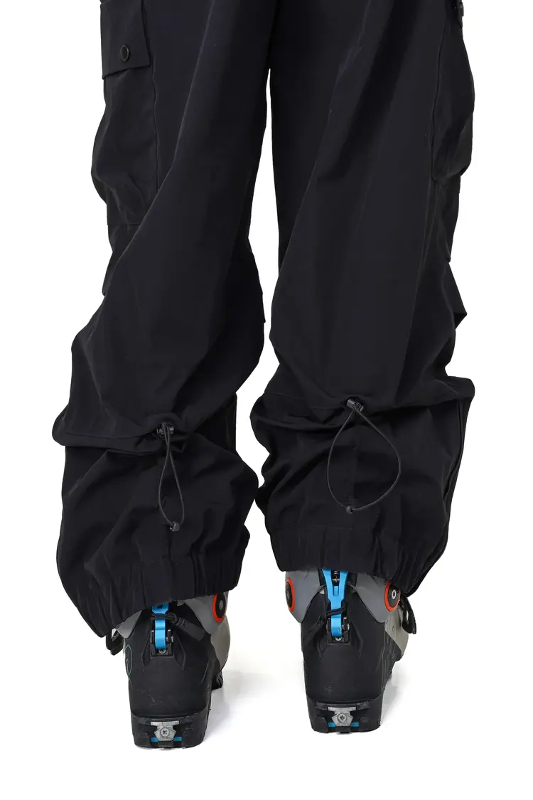 Notice the reckless WOMEN'S THE RECKLESS 3-LAYER OUTER SHELL BIB