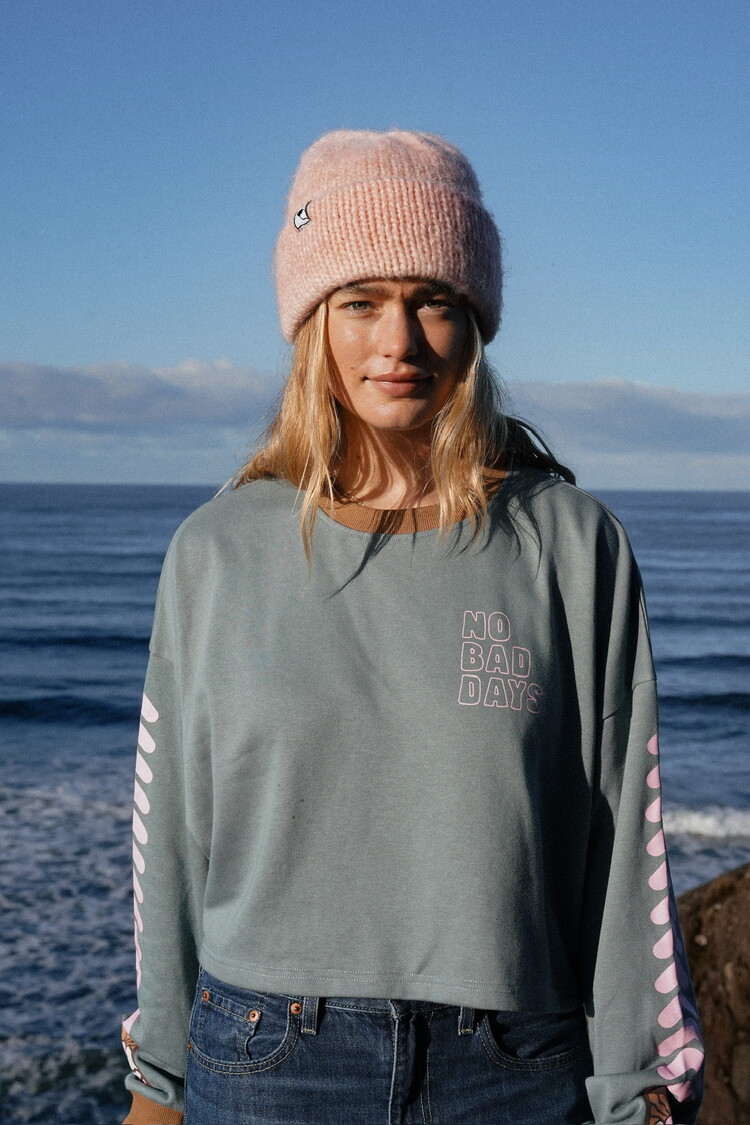 Notice the reckless WOMEN'S NO BAD DAYS CROPPED LONG SLEEVE