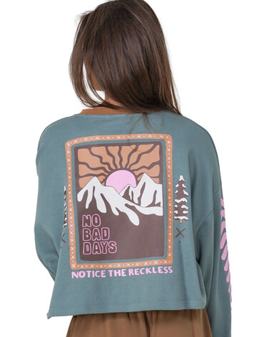 Notice the reckless FEMMES NO BAD DAYS CROPPED LONG SLEEVE TEAL