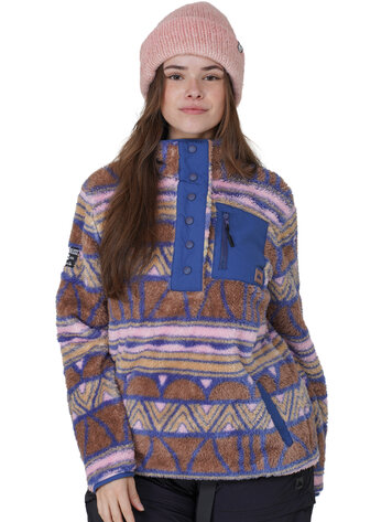 Notice the reckless FEMMES HOLLOWAY FLUFFY FLEECE