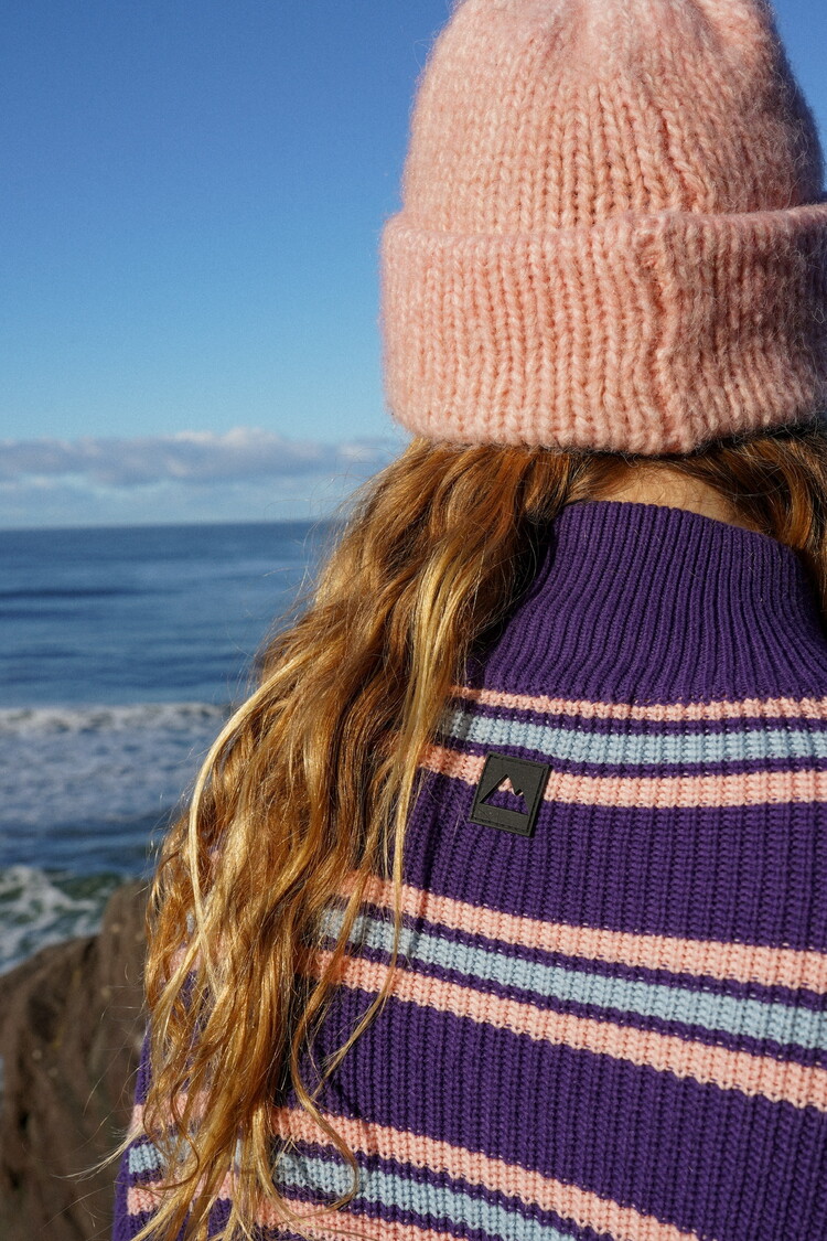 Notice the reckless WOMEN'S ARCTIC DAWN HALF ZIP SWEATER