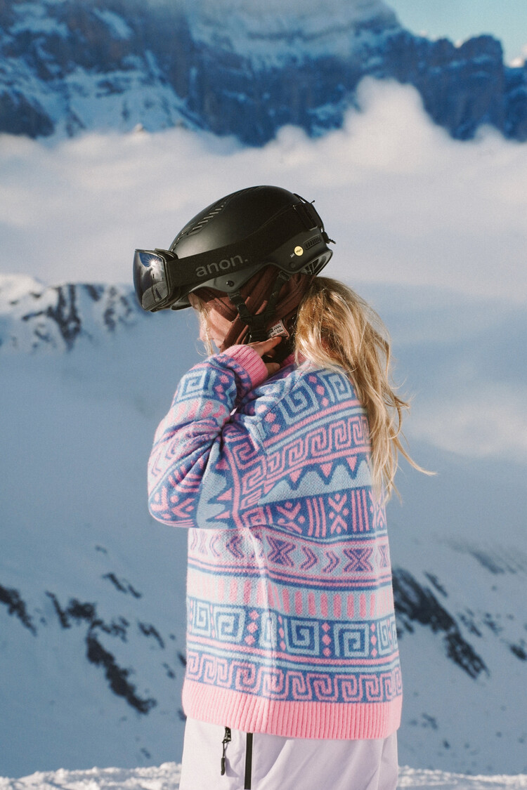 Notice the reckless FEMMES ASTRAL SHORT SWEATER