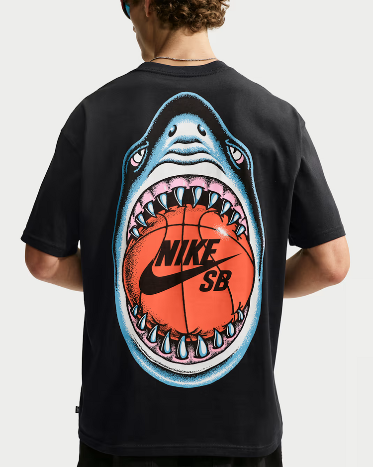 Nike SB MEN'S SKATE T-SHIRT SHARKBITE