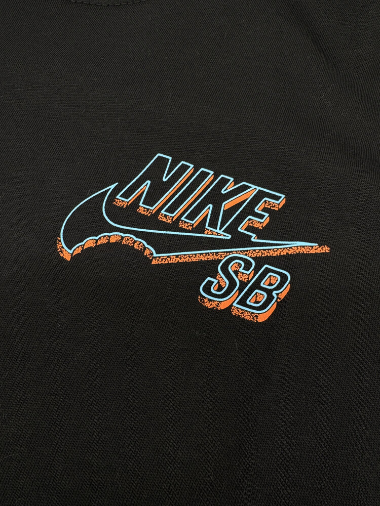 Nike SB MEN'S SKATE T-SHIRT SHARKBITE