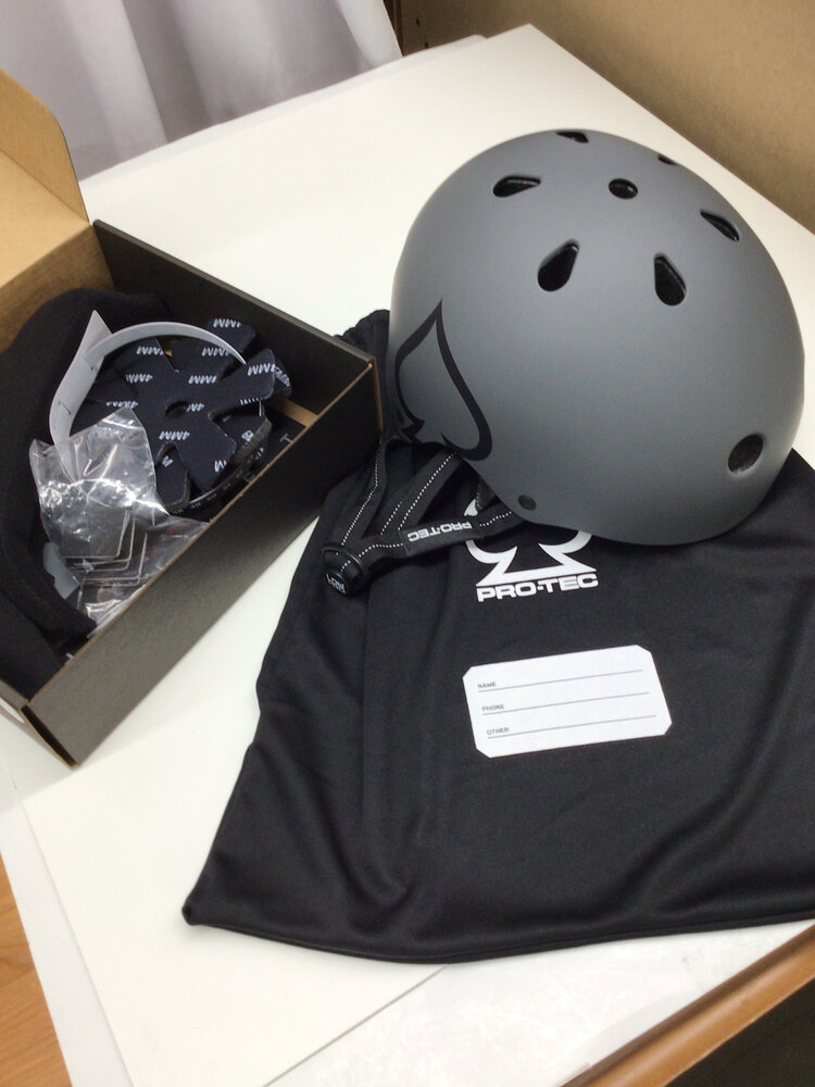 Pro-tec LOW PRO HELMET