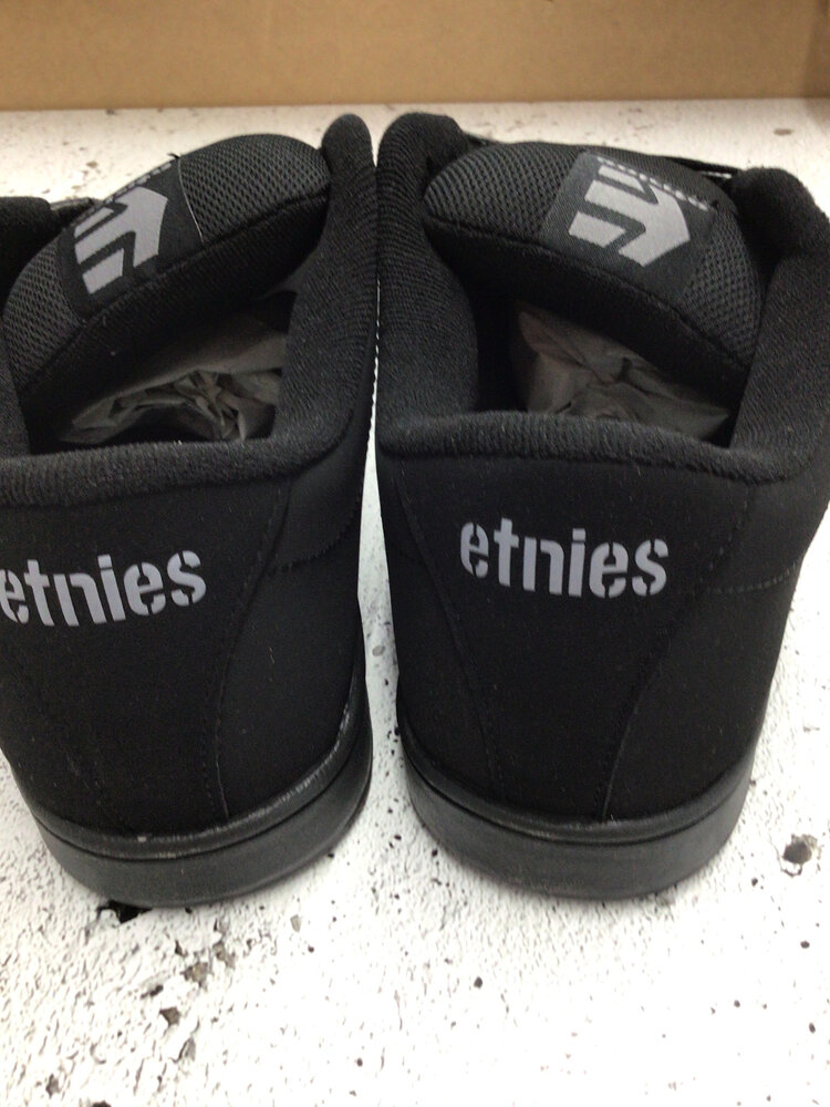 Etnies MEN'S KINGPIN
