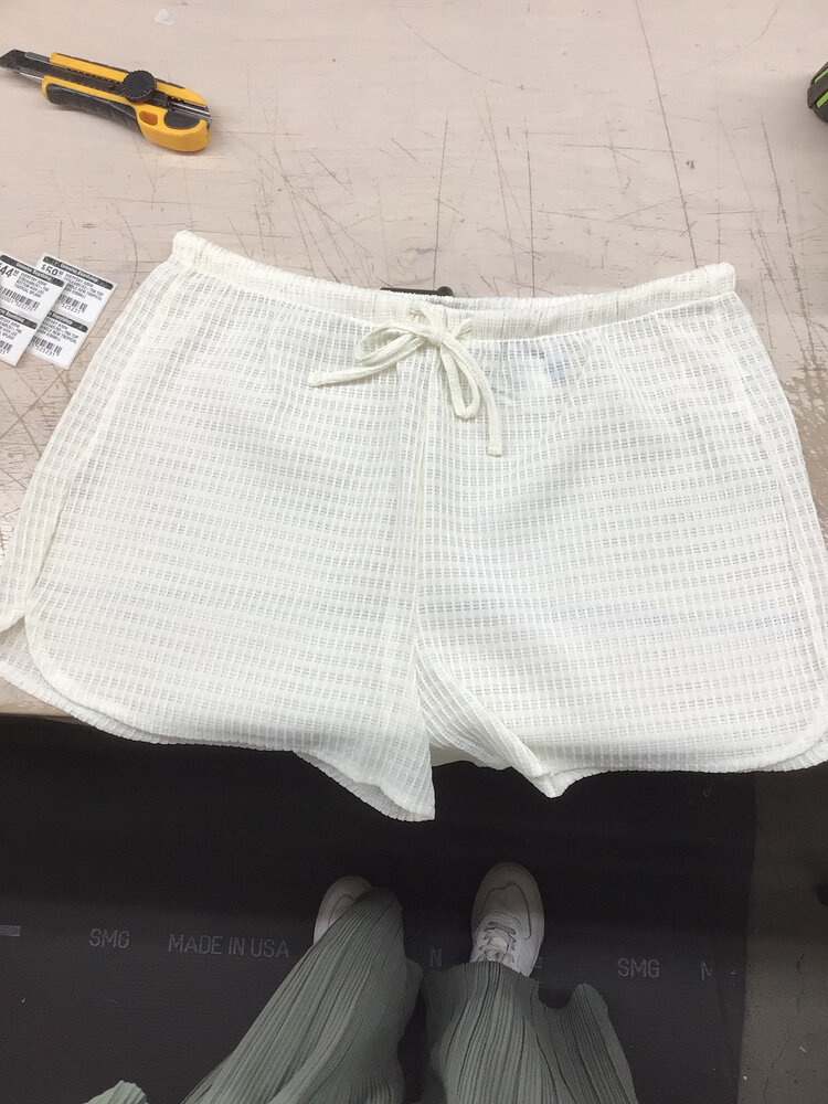 Everyday Sunday WOMEN'S TEXTURED COVER-UP SHORTS