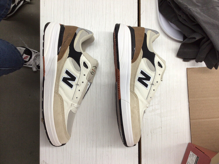 New Balance MEN'S 933 REYNOLDS SHOE