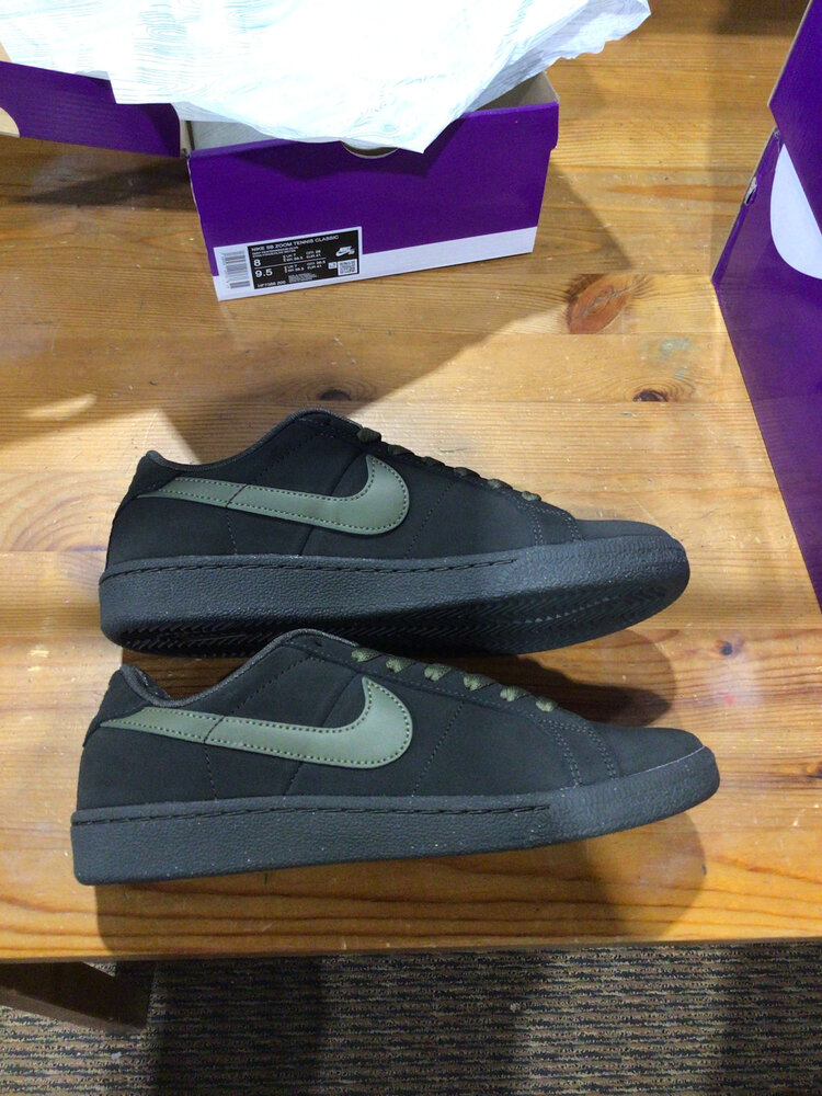 Nike SB HOMMES ZOOM TENNIS CLASSIC SKATE SHOES
