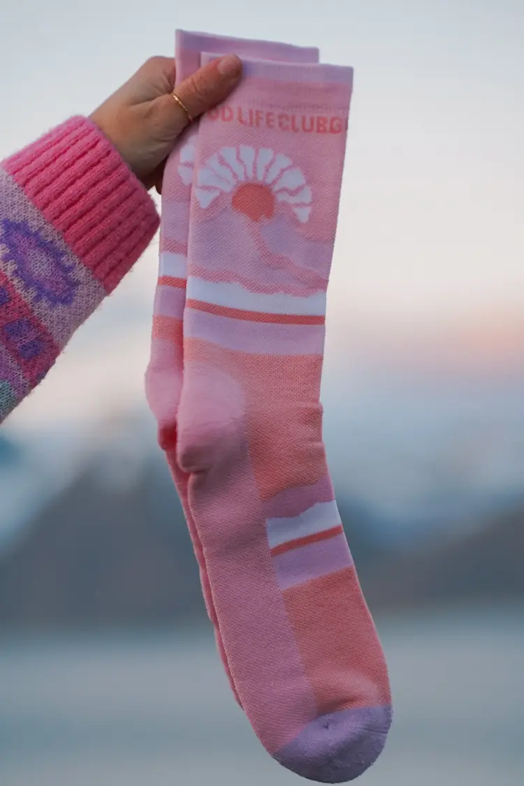 Notice the reckless WOMEN'S HORIZON MERINO WARM SOCKS