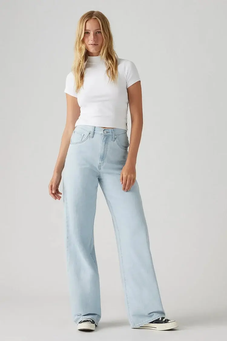 Levis FEMMES CINCH BAGGY 31 LIGHTWEIGHT JEANS