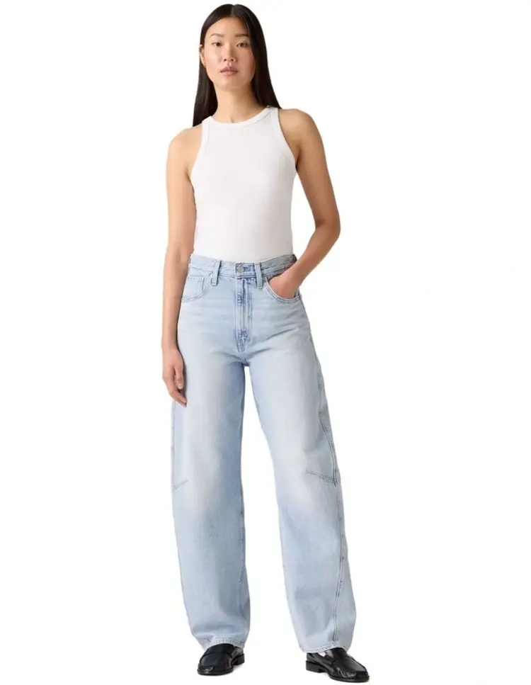 Levis FEMMES CINCH BARREL 31 JEANS