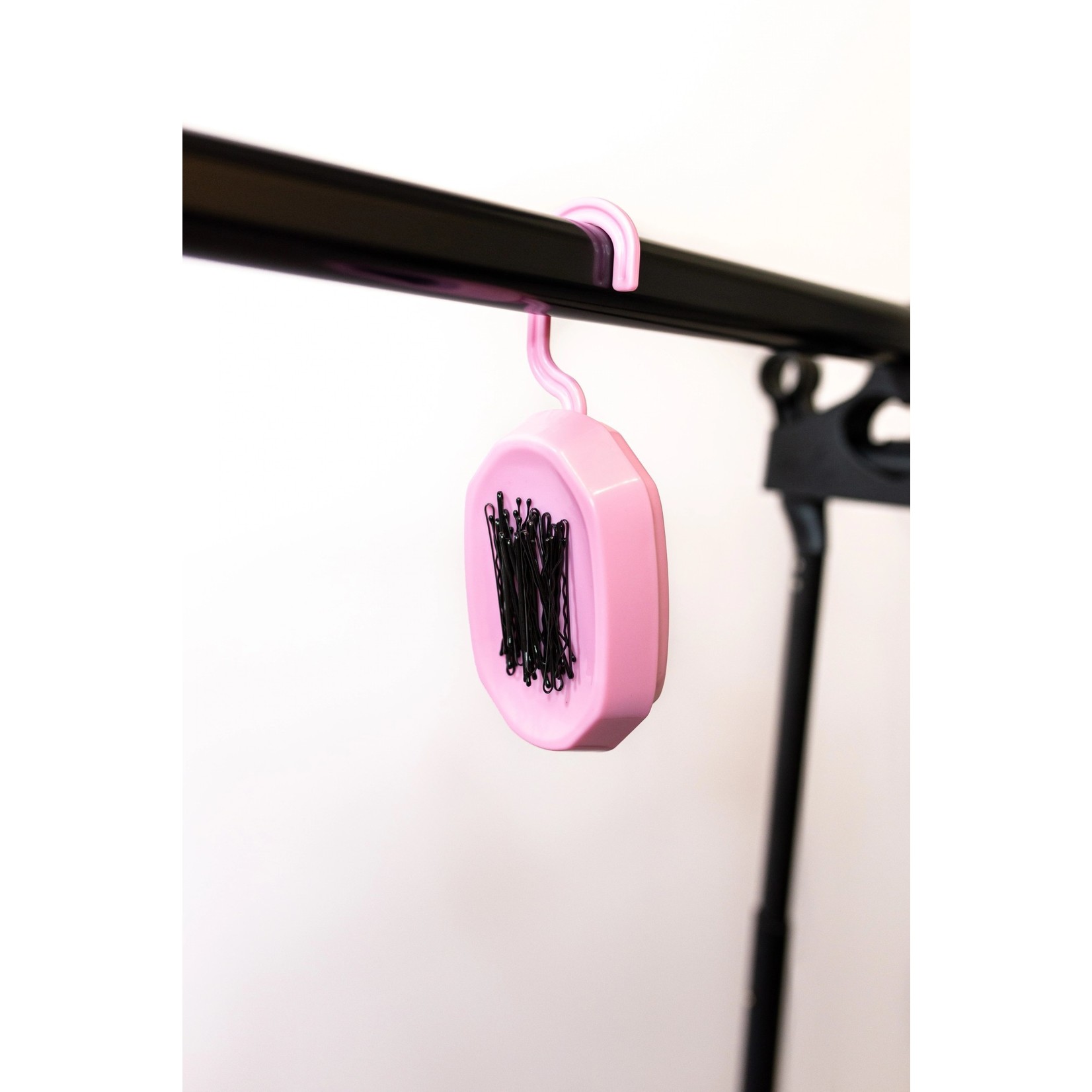 Glam’r Gear Bobby Buddy™ Magnetic Hanging Bobby/Hair Pin Tray