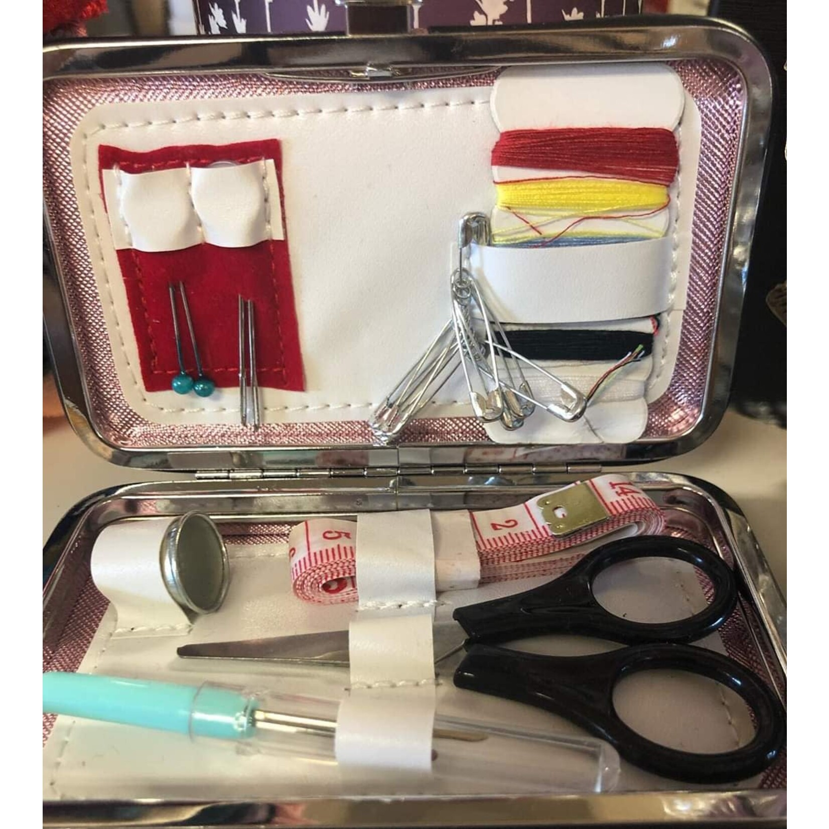 Glam’r Gear Glam'r Gear Pocket Sewing Kit