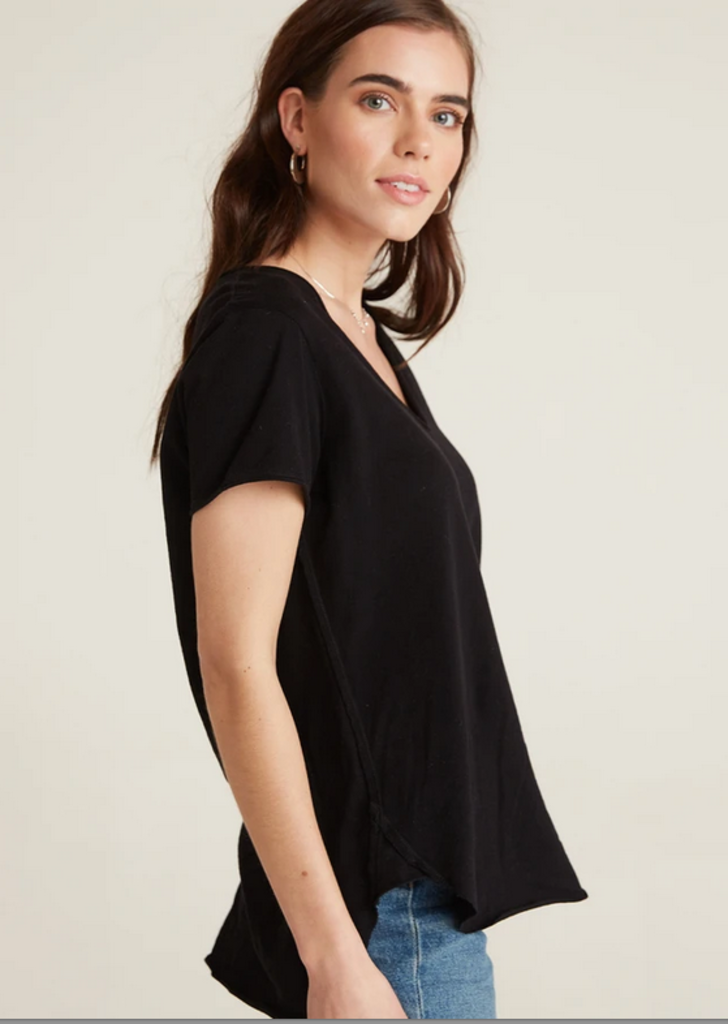 BELLA DAHL RAW EDGE V-NECK TEE