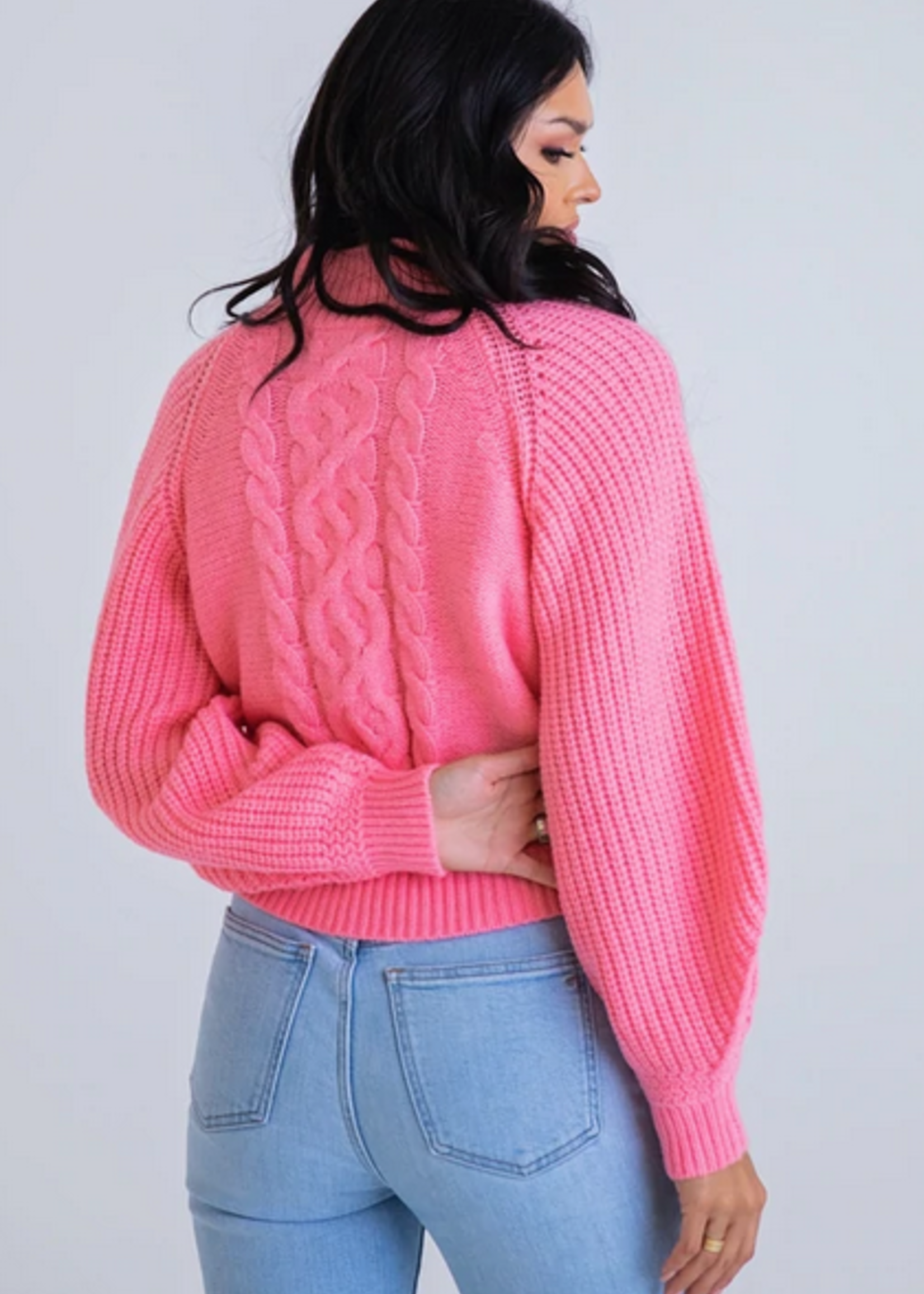 SOLID PUFF CABLE MOCK SWEATER