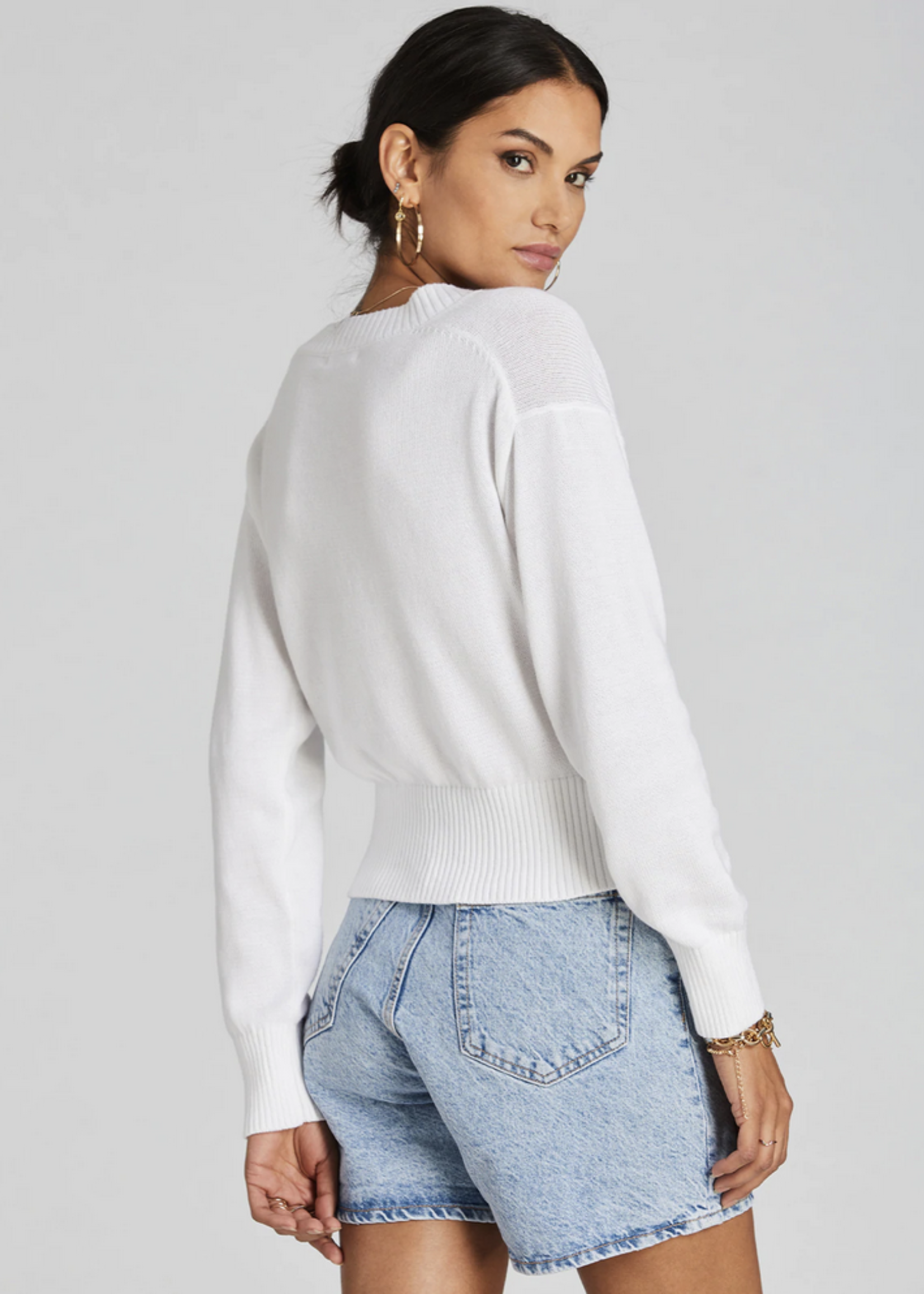 525 AMERICA RELAXED V-NECK SWEATER